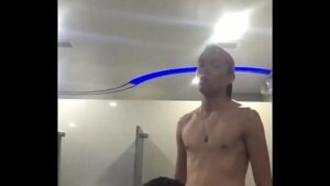 Videos sexo gay banheiros