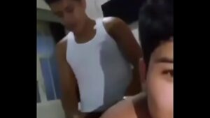 Xvideo leke comendo primo mais novo gay branquinho bundudo