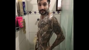 Xvideos gay bbb19 banho pelado
