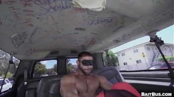 Bait bus muscle hunk vince ferrell porno gay