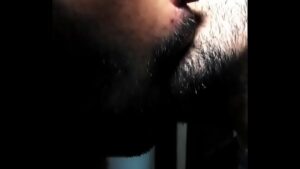 Beijo gay censurado por crivella