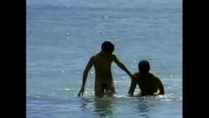 Boys gays dando na praia