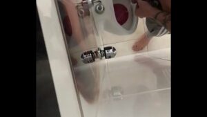 Camera escondida banheiro gay