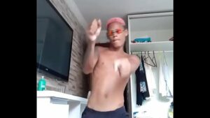 Contos porno meu novinho dançando rebolando gay