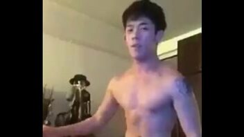 Coreano famoso porno gay