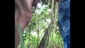 Dois caçadores gays se encontram no mato