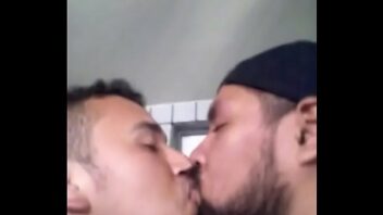 Fred durst gay kiss