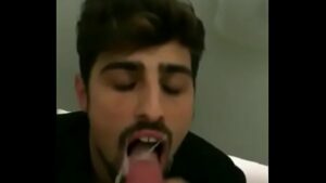 Gay levando gozada na boca pornhub