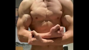 Gay muscle cam