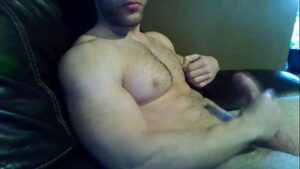 Gordo musculoso faz sexo gay com homem