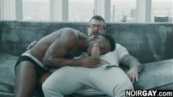 Homens daddies com negros gays