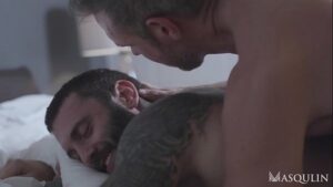 Machos bodybuilters hairy hunks gays men free videos