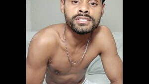 Machos brasileiros pauzudos punhetando e falando sacanagem gay videos