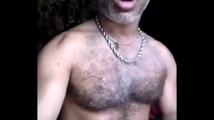 Maduros barbudos peludos gays
