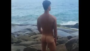 Na praia gay porno