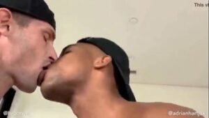 Negros heteros comendo gay branco videos amadores