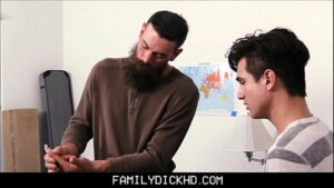 Pai e filho gay proibido