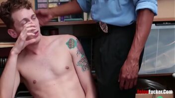 Policial negro gay video