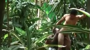 Porno bissexual 2 gays negros e 1 mulher