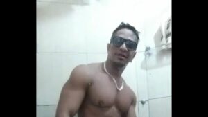 Porno gay caminhoeiro daddy no banho