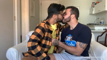 Porno gay velhinhos magros e peludos