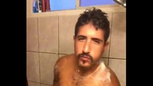 Sexo gay banheiro porta video whatsapp