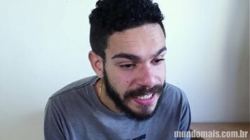 Sexo gay com latinos brasileiro