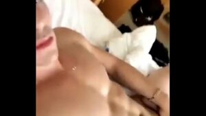 Vídeo de famosos nus gay