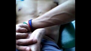Video de gay mamando pau mole