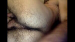 Video de novinhos gays de bunda peludas nus