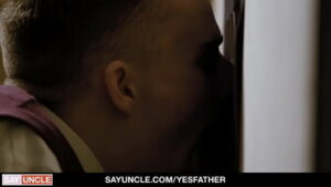 Video padre gay enrabados