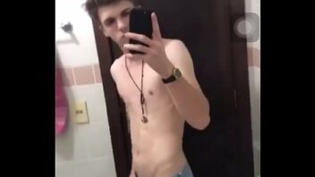 Video porno gay grats doendo muito