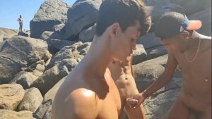 Video praia naturista gay