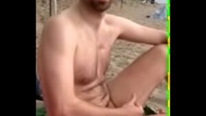 Videos de camera escondida na praia de nudismo gay