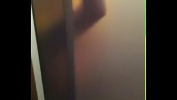 Videos de flagra gay em banheiro