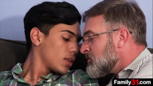Videos de gays 18 anos fucking