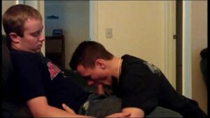 Videos gay trocando gala na hora do beijo