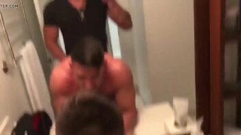 Videos porno gay gasando dentro