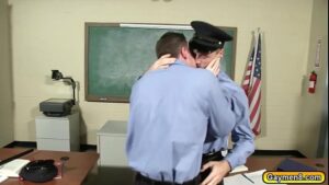 Videos pornô gays fada com policial