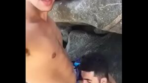 Videos pornos boquete gay peludo