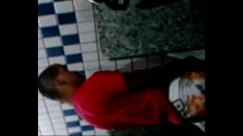 Videos pornos pegação banheiros publicos gays metros