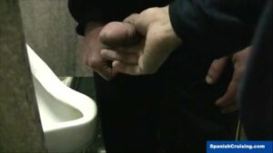 X video gay maduros banheiro publico fudendo