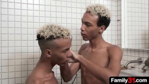 Xvideo gay hard twin