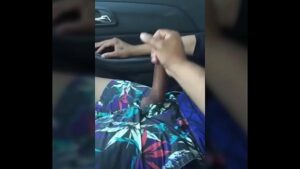 Xvideo gay viro a bundinha no carro