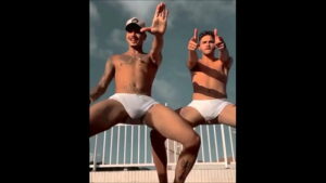 Xvideo porno gay maduro paja dançando de cueca