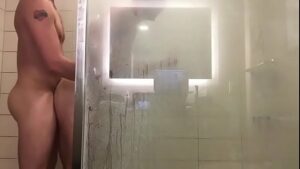 Xvideos gay brasileiros soldados no banho