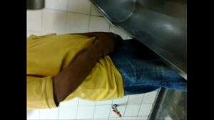 Xvideos gay flagrantes em banheiros públicos de são paulo 2019