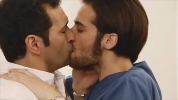 Gay kisses série