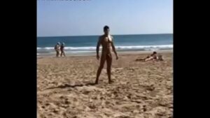 Gays pelado praia