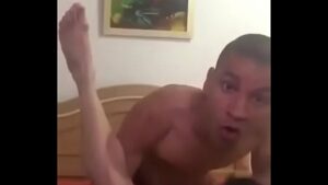 Machos uruguaio fudendo macho em sauna gay
